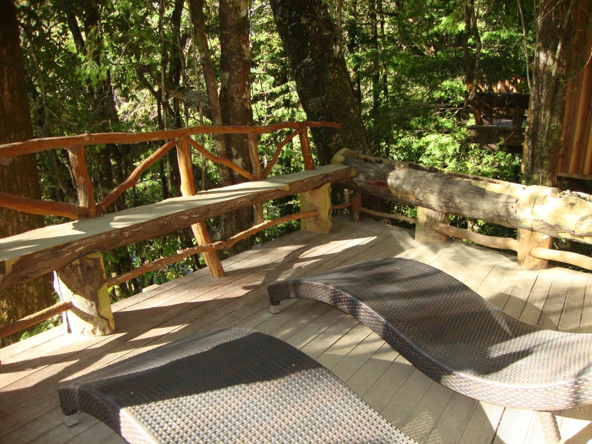 Huilo Huilo Nawelpi Lodge Puerto Fuy Buitenkant foto