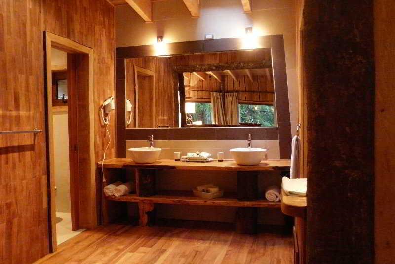 Huilo Huilo Nawelpi Lodge Puerto Fuy Buitenkant foto