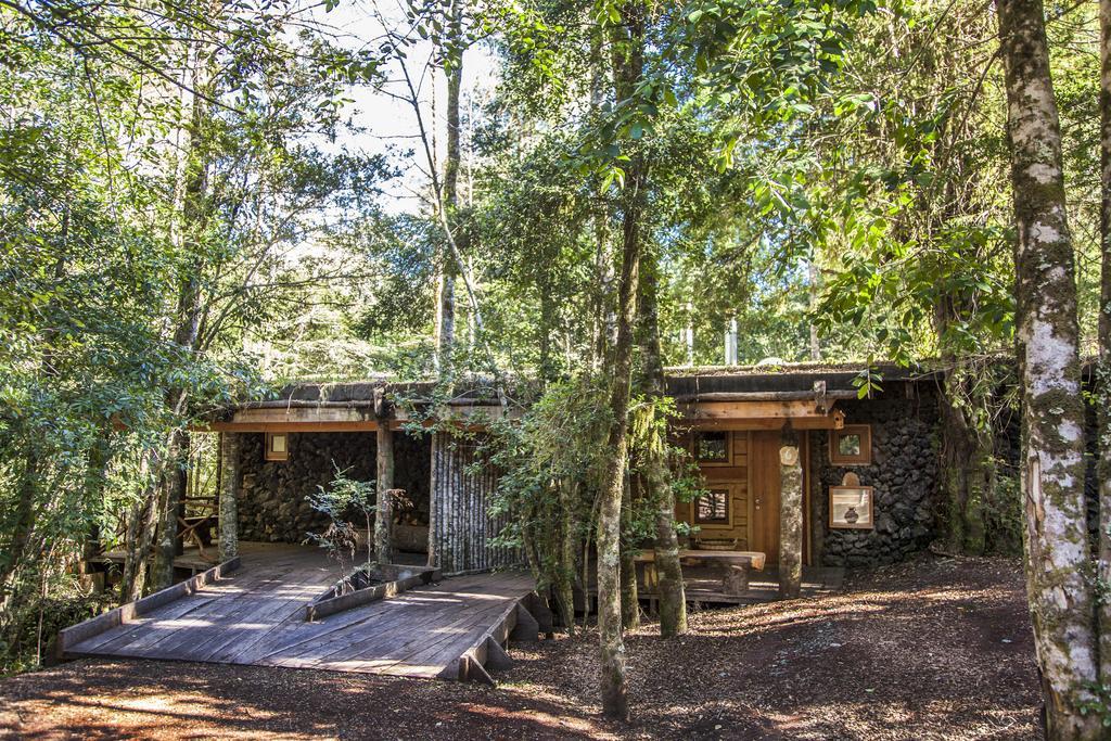 Huilo Huilo Nawelpi Lodge Puerto Fuy Buitenkant foto